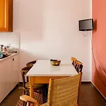 Casa Jole, In Centro 公寓 *