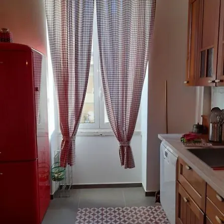 Casa Jole, In Centro 公寓 *